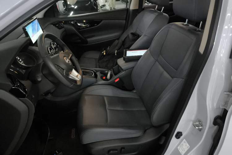 Used Nissan Qashqai 2025 Honor 2.0L CVT XV+ Leading Edition