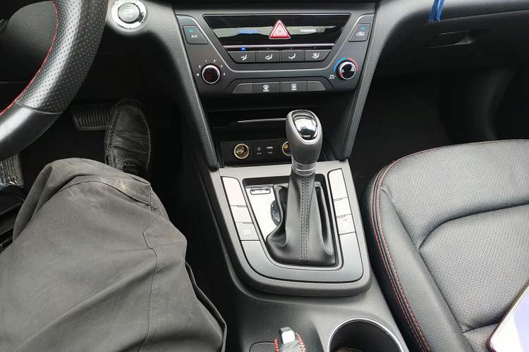 Used Hyundai Elantra 2018 1.4T Dual-Clutch Xuan Dong · Dynamic Edition
