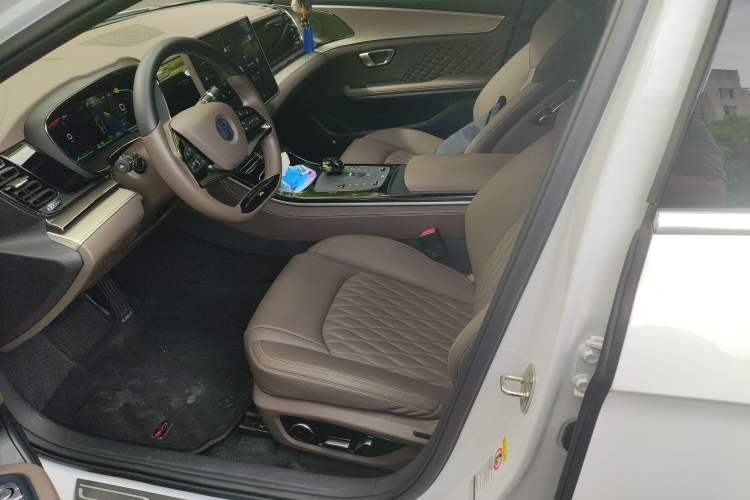 Used BYD Han 2023 EV Champion Edition 506KM Front-Wheel-Drive Premium Model
