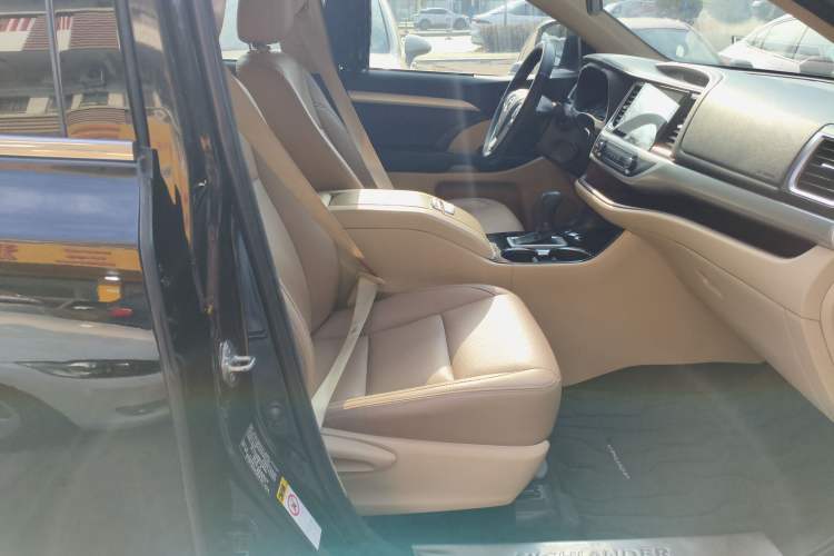 Used Toyota Highlander 2015 2.0T Two-Wheel Drive Elite Edition 5 Seats