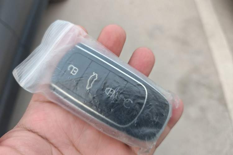 Used Chery Tiggo 8 L 2024 2.0T Two-Wheel Drive Prestige Version 5 Seats
