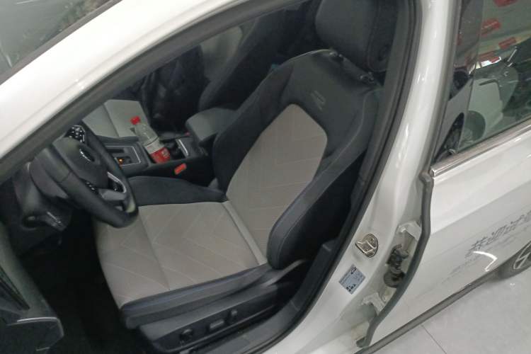 Used Volkswagen Golf 2025 300TSI R-Line