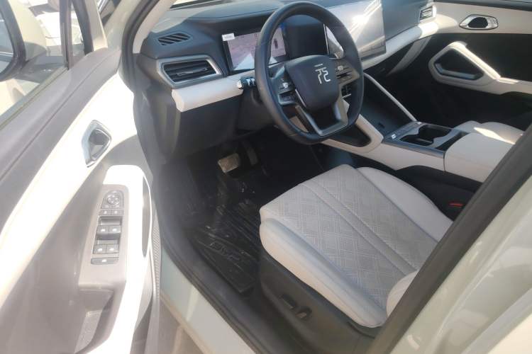 Used BYD Yuan UP 2025 Intelligent Driving Version 401 km Beyond-Range Edition