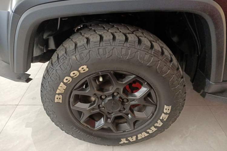 Used BAIC Off-Road BJ40 2023 2.0D Automatic Four-Wheel Drive Blade Hero Edition Adventurer Type
