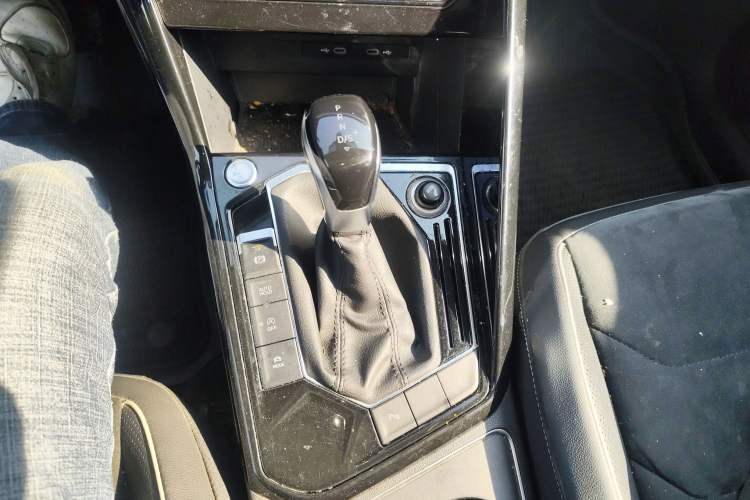 Used Volkswagen Tayron 2020 330TSI Two-Wheel Drive Luxury Connected Pro Edition