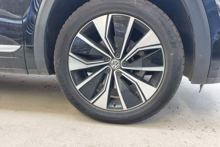 Used Volkswagen Teramont X 2019 330TSI Two-Wheel-Drive Prestige Luxury Edition
