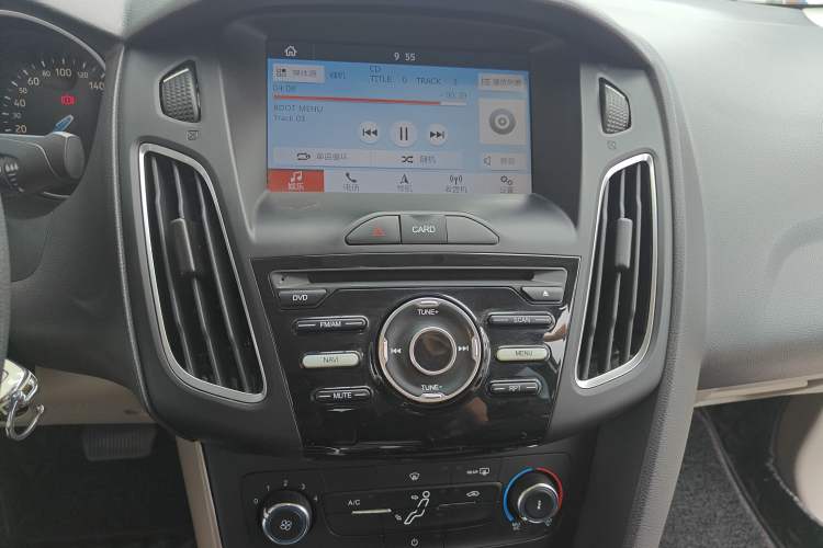 Used Ford Focus 2018 Sedan Classic 1.6L Automatic Comfort Plus Smart Drive Version
