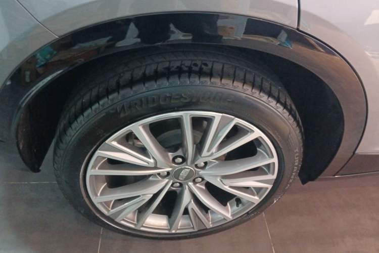 Used Cadillac GT4 2023 25T Prestige Version
