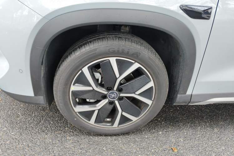 Used BYD Song L DM-i 2025 Intelligent Driving Version 160 km Excellence Edition
