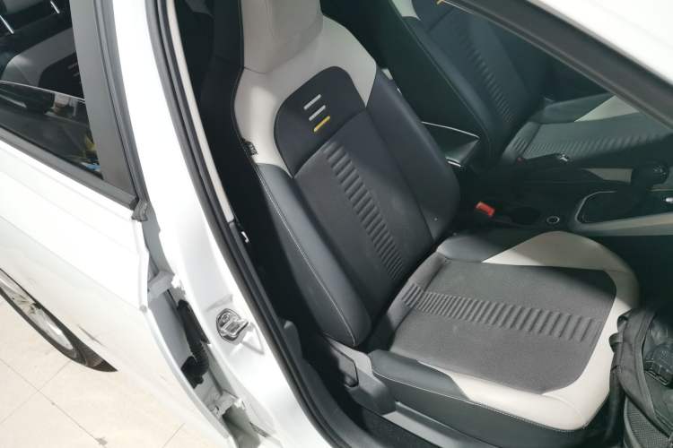 Used Volkswagen Polo 2023 Plus 1.5L Automatic Colorful Tech Edition