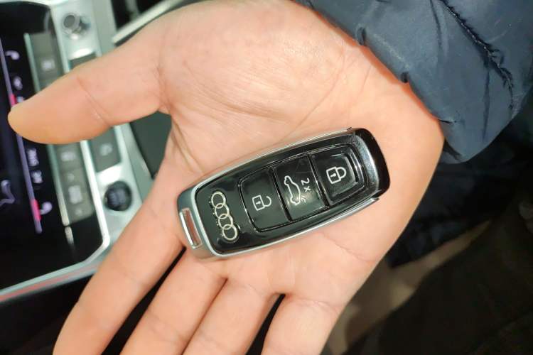 Used Audi A7L 2024 45TFSI quattro S-line Visionary Edition Flow Crystal Package