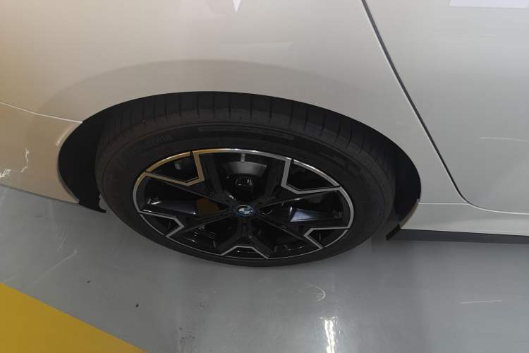 Used BMW i3 2023 eDrive 40 L Midnight Edition