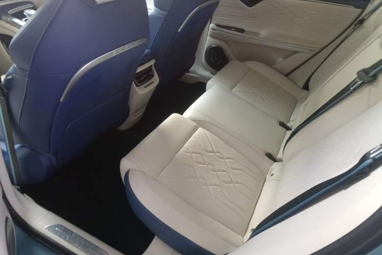 Used VOYAH FREE 2021 Four-Wheel Drive Extended-Range First Edition Commemorative Edition Exclusive Luxury Package
