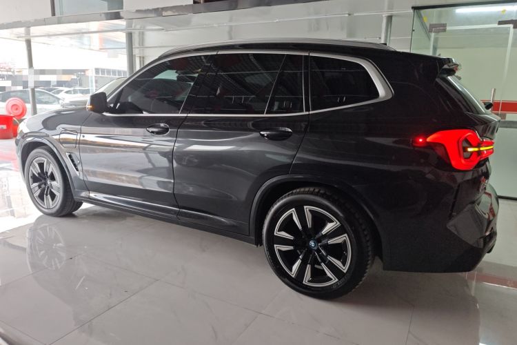 Used BMW iX3 2022 Leading Model
