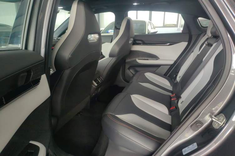 Used Changan UNI-V iDD 2024 Blue Whale Smart Electric iDD 136km Luxury Model