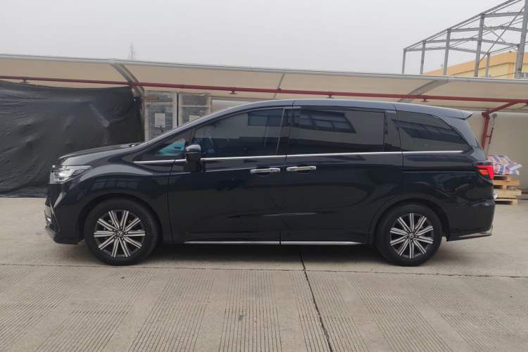 Used Honda Odyssey 2024 2.0L eHEV Sharp & Enjoy Edition
