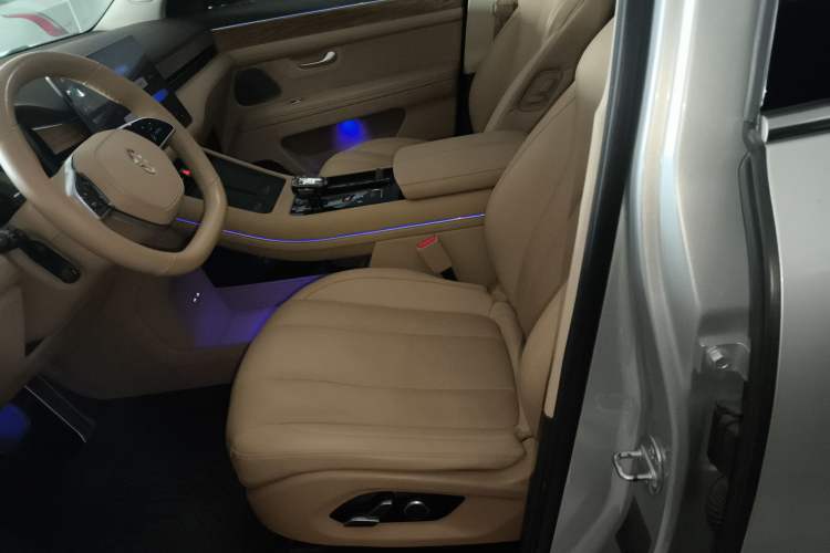 Used Hima AITO M7 2024 1.5T Rear-Drive Plus Version 5 Seats
