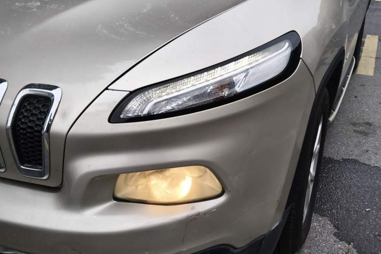 Used  Cherokee 2017 2.0L Superior Edition
