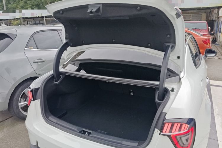 Used Lynk & Co 03 2020 1.5TD DCT JingPro Edition
