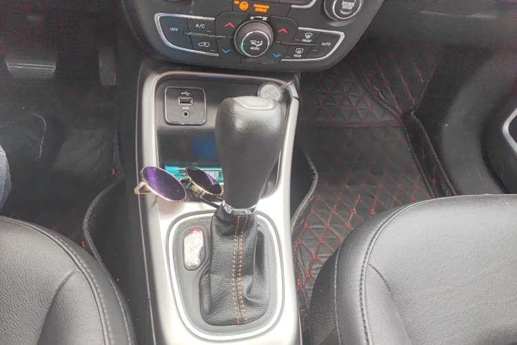 Used Jeep Compass 2017 200T Automatic Family Edition