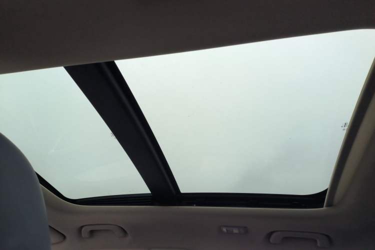 Used Geely Auto Emgrand X7 Sport 2018 1.8TD Automatic Two-Wheel Drive Smart Connect 4G Internet Edition
