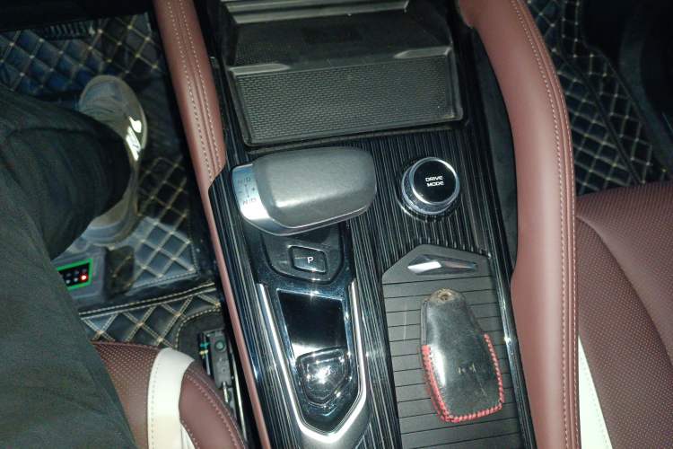 Used Geely Auto Monjaro L 2021 2.0TD DCT EVO Two-Wheel Drive Smart Luxury Version
