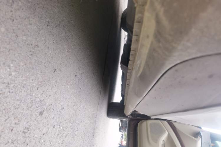 Used Buick GL8 2018 28T Luxury Model China VI Standard
