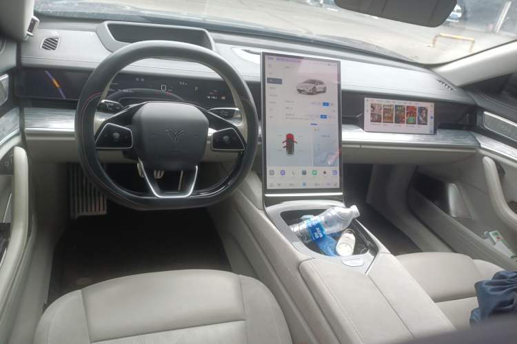 Used NETA S 2022 All-Electric 650 km Four-Wheel Drive Premium Version