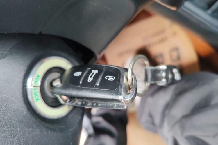 Used Toyota YARiS L 2017 1.5E CVT Dynamic Edition