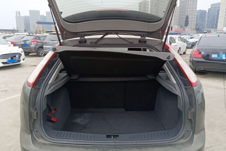 Used Ford Focus 2013 Hatchback Classic 1.8L Automatic Base Model
