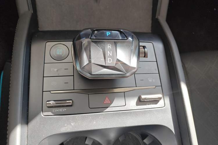 Used BYD Qin L 2025 DM-i Smart Drive 120KM Excellence Model