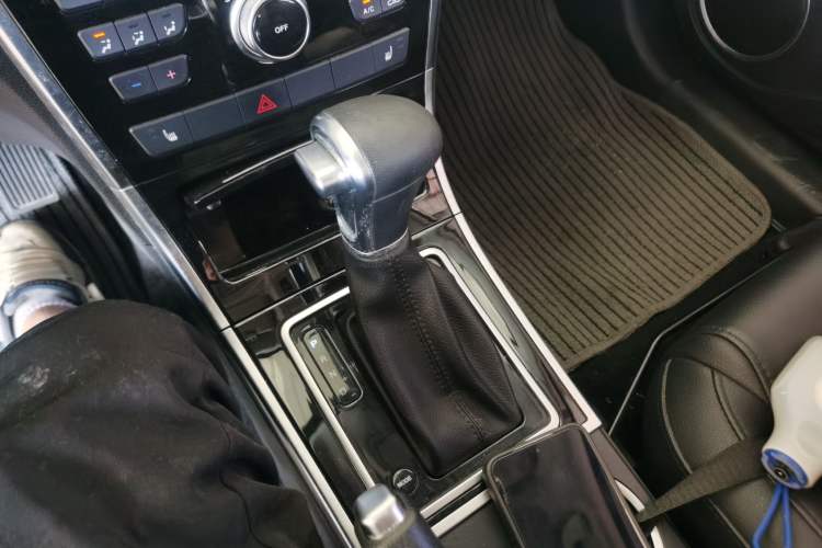 Used Haval H2 2017 Red-Label 1.5T Automatic Two-Wheel Drive Elite Model
