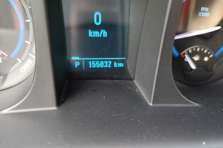 Used Buick GL8 2015 2.4L Luxury Business Premium Edition
