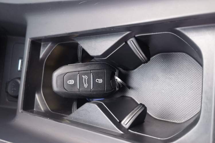 Used Peugeot 408X 2023 Gravity Edition
