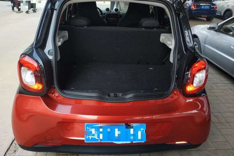 Used  forfour 2018 1.0L 52 kW Dynamic Edition
