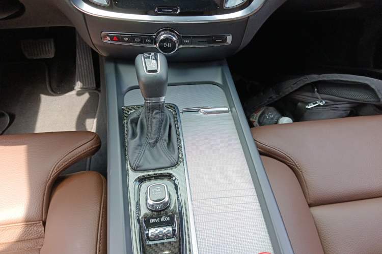 Used Volvo S60 2020 T4 Zhiyuan Luxury Edition
