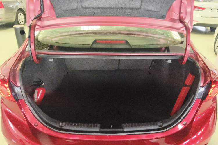 Used Mazda Mazda 3 Axela 2017 Sedan 1.5L Automatic Luxury Model Emission Standard China V
