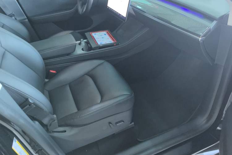 Used Tesla Model Y 2021 Standard Range Rear-Wheel Drive Version
