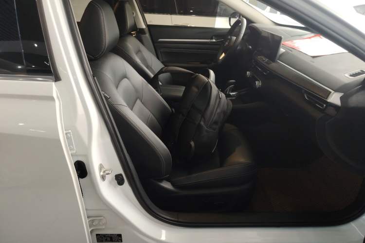 Used Nissan Teana 2022 2.0L XL-TLS Enjoyment Edition
