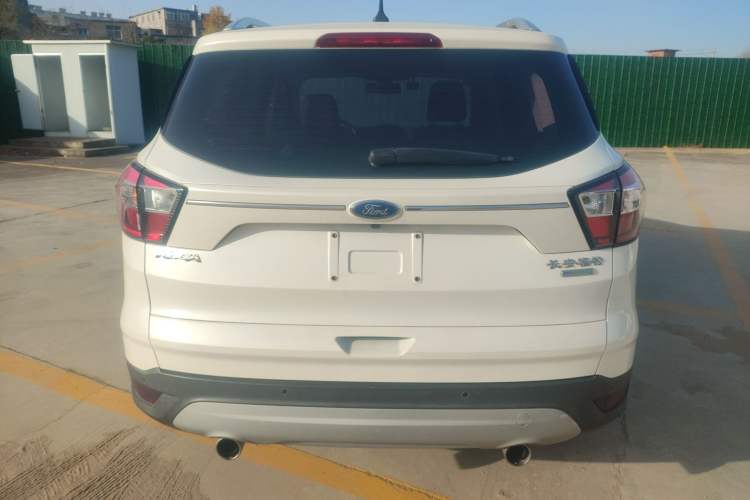 Used Ford Kuga 2018 EcoBoost 180 Two-Wheel-Drive Platinum Edition
