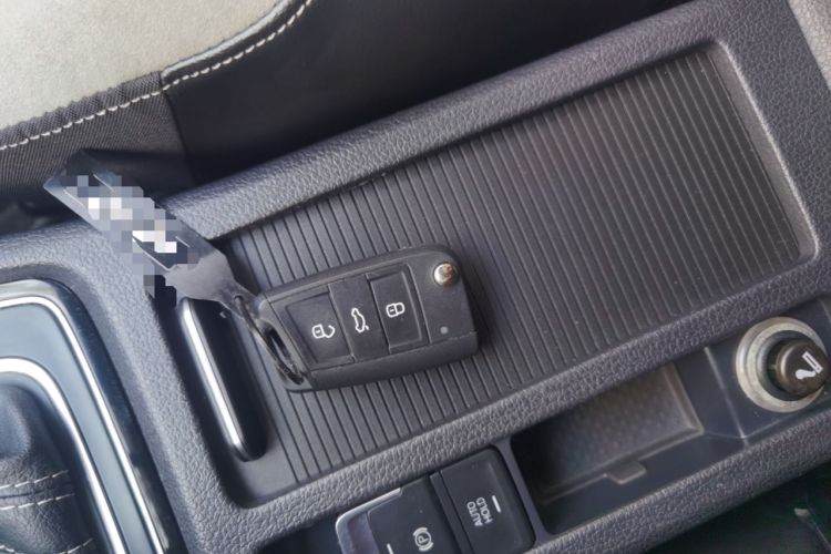 Used Volkswagen Golf 2015 1.4TSI Automatic R-Line
