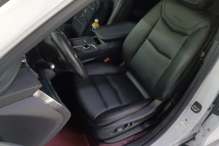 Used Cadillac XT5 2023 2.0T Two-Wheel-Drive Fashion Edition