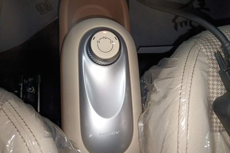 Used Wuling Hongguang MINIEV 2025 Four-Door Version Advanced Edition