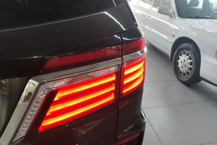 Used Honda Elysion 2016 2.4L Luxury Edition