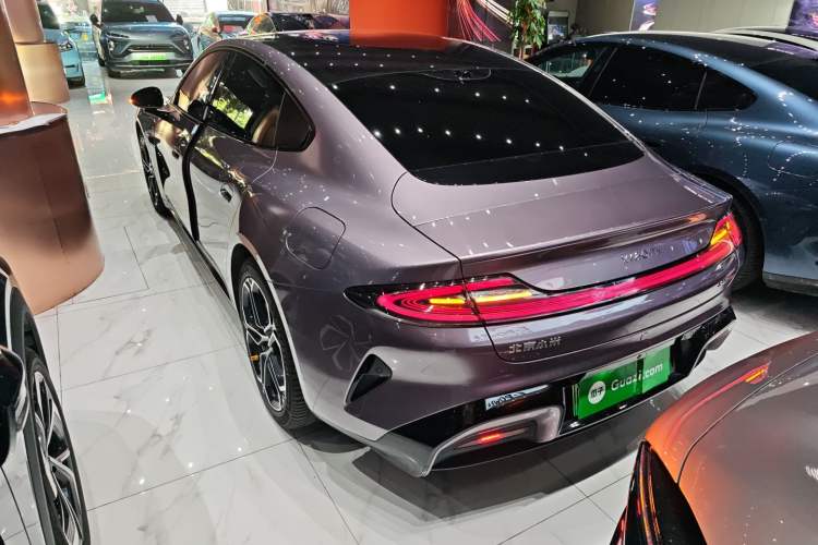 Used  SU7 2024 Four-Wheel Drive Ultra-Long Range Advanced Intelligent Driving Max Edition
