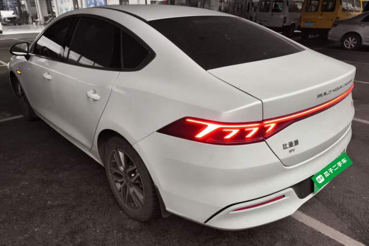 Used BYD Qin PLUS 2021 EV 400KM Luxury Model