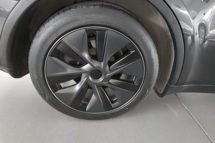 Used Tesla Model Y 2024 Rear-Wheel-Drive Version