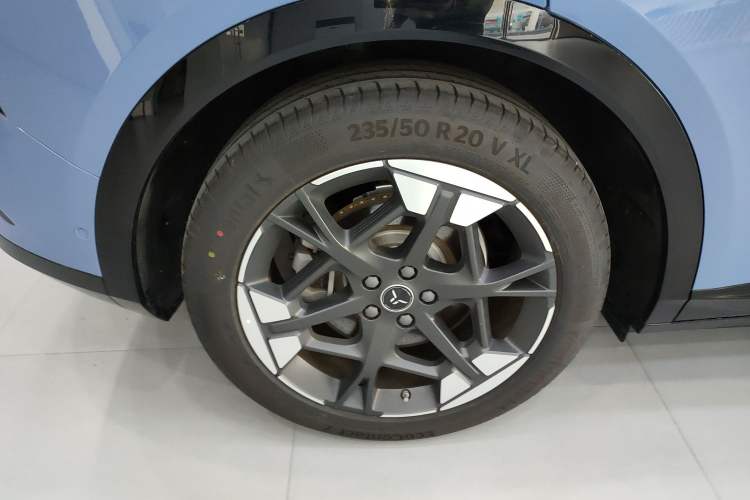 Used Hongqi Tiangong 06 2025 660 Four-Wheel Drive Version