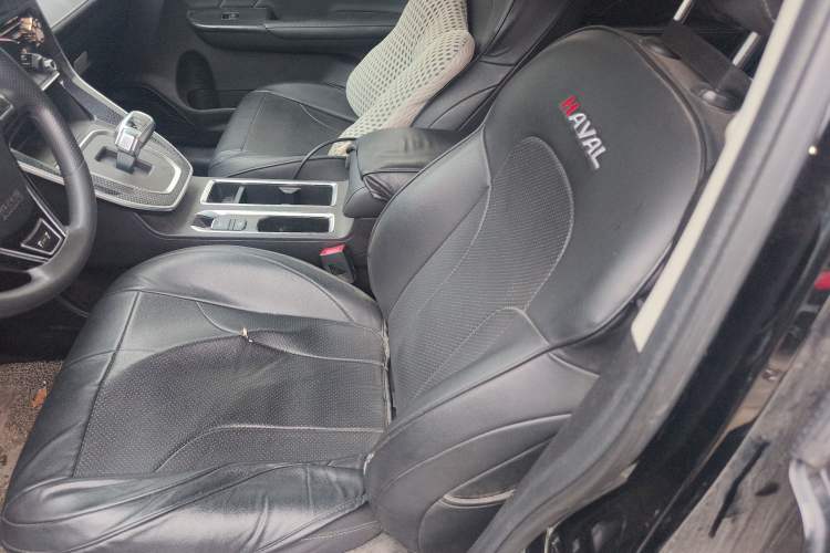 Used Haval M6 2021 PLUS 1.5T DCT Elite Smart Connectivity Model