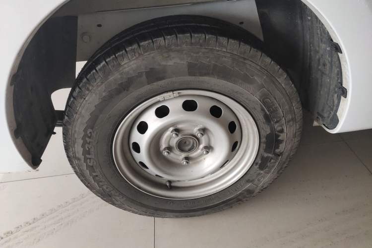 Used Farizon Xingxiang V 2024 Star Enjoy V6E Feature Edition Zhixin 46.08 kWh
